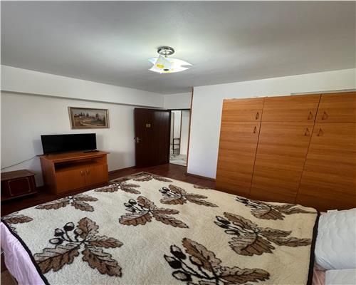Apartament 2 camere, bloc 1983, in Ploiesti, zona Pta Mihai Viteazul