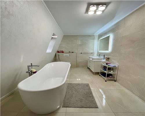Casa 3 camere deosebita, in Paulestii Noi