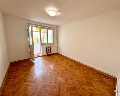 Apartament 2 camere, decomandat, in Ploiesti, zona Vest