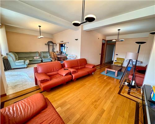Apartament 4 camere, terasa 49,5 mp, an 2010, Ploiesti, Bd. Castanilor.