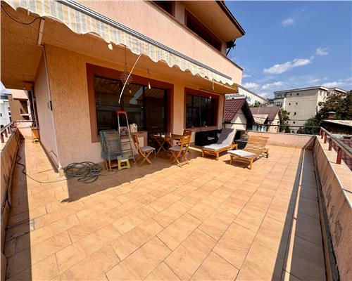 Apartament 4 camere, terasa 49,5 mp, an 2010, Ploiesti, Bd. Castanilor.