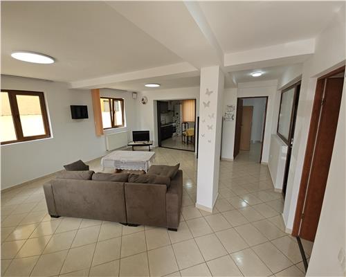 Apartament 3 camere, Ploiesti, zona Sud, cu piscina
