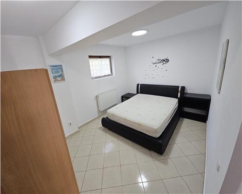 Apartament 3 camere, Ploiesti, zona Sud, cu piscina