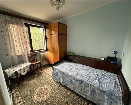Inchiriere apartament 3 camere, zona Vest, Ploiesti