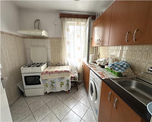 Inchiriere apartament 3 camere, zona Vest, Ploiesti