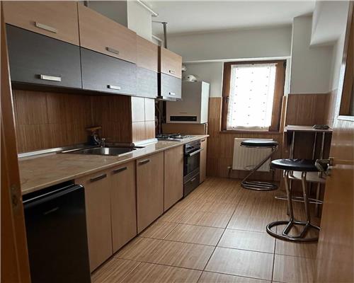 Inchiriere apartament, 2 camere, parcare proprie, zona centrala, Ploiesti