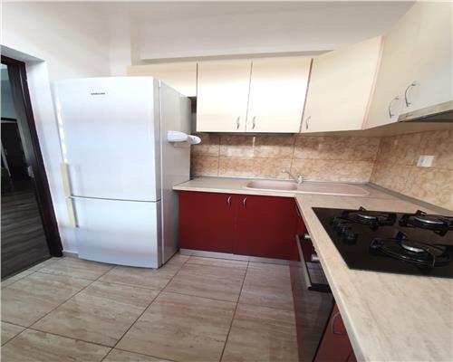 Inchiriere apartament modern, 3 camere, parcare privata, Rezidential 9 Mai, Ploiesti