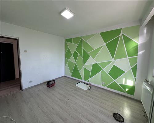 Vanzare apartament 2 camere, decomandat, zona Vest, Ploiesti