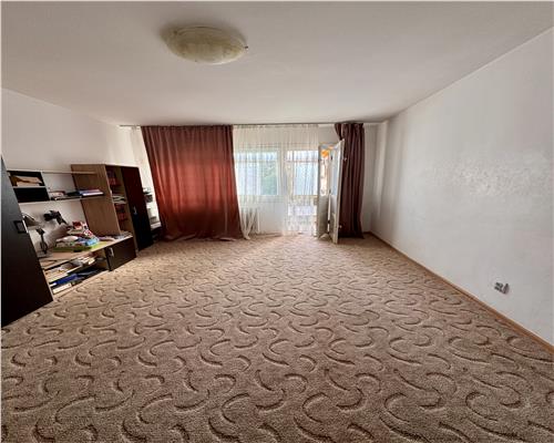 Apartament 2 camere, bloc tip cubulet, Ploiesti, zona Nord