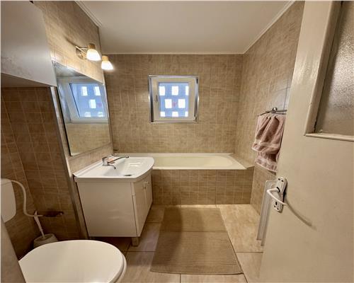 Apartament 2 camere, bloc tip cubulet, Ploiesti, zona Nord