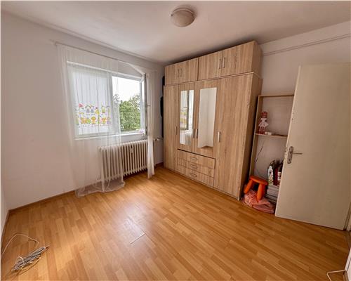 Apartament 2 camere, bloc tip cubulet, Ploiesti, zona Nord