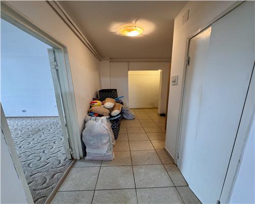 Apartament 2 camere, bloc tip cubulet, Ploiesti, zona Nord