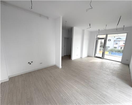 Apartament 2 camere si terasa,  Ploie?ti, zona Albert