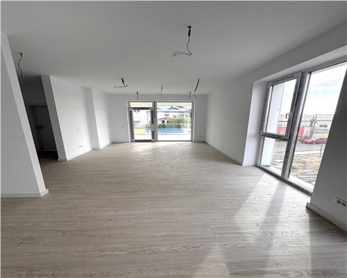 Apartament 2 camere si terasa,  Ploie?ti, zona Albert