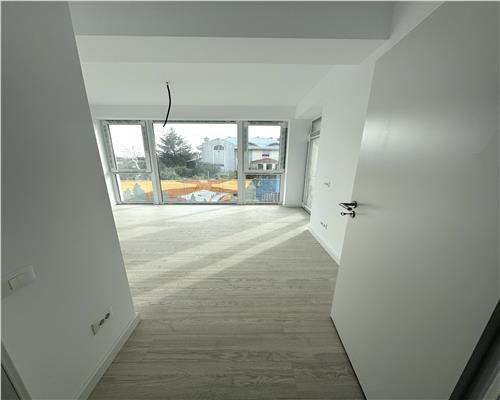Apartament 2 camere si terasa,  Ploie?ti, zona Albert