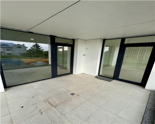 Apartament 2 camere si terasa,  Ploie?ti, zona Albert