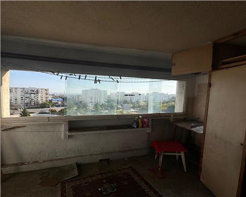 Apartament 4 camere , P ta Mihai Viteazul , boxa proprie , zona centrala, Ploiesti