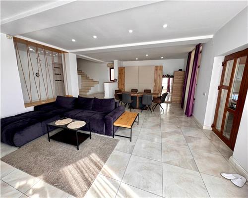 Vila 4 camere plus 2 terase, in Lipanesti, la 10 km de Ploiesti.