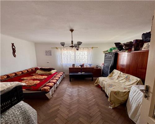 Casa 3 camere, in Ploiesti, zona centrala.