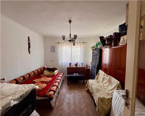 Casa 3 camere, in Ploiesti, zona centrala.
