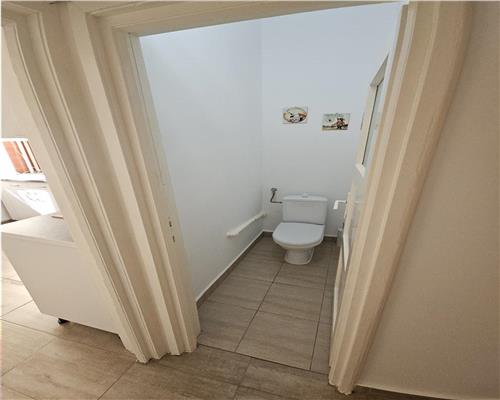 Apartament 3 camere, Ploiesti, zona Eminescu.