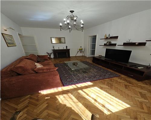Apartament 3 camere, Ploiesti, zona Eminescu.