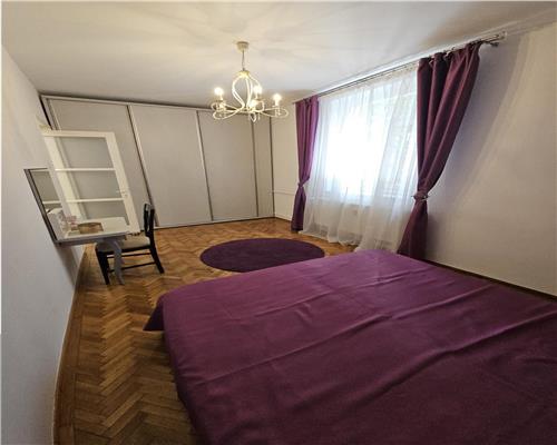 Apartament 3 camere, Ploiesti, zona Eminescu.