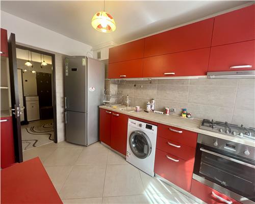 Inchiriere 3 camere spatios cu centrala termica proprie, zona Malu Rosu, Ploiesti