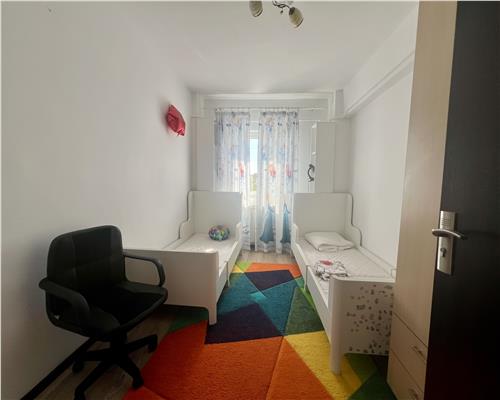 Inchiriere 3 camere spatios cu centrala termica proprie, zona Malu Rosu, Ploiesti