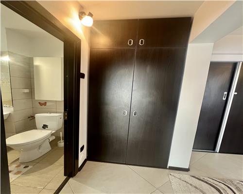 Inchiriere 3 camere spatios cu centrala termica proprie, zona Malu Rosu, Ploiesti