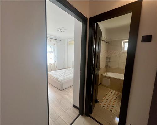 Inchiriere 3 camere spatios cu centrala termica proprie, zona Malu Rosu, Ploiesti