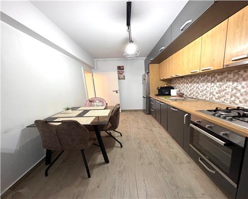 Apartament 3 camere, In Ploiesti, cartier Albert/ MRS Village.