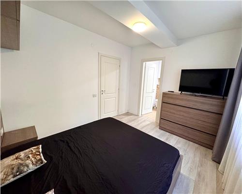 Apartament 3 camere, 3 balcoane, garaj subteran, Ploiesti, Republicii.