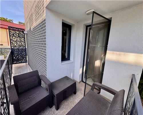 Apartament 3 camere, 3 balcoane, garaj subteran, Ploiesti, Republicii.