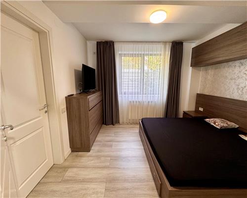 Apartament 3 camere, 3 balcoane, garaj subteran, Ploiesti, Republicii.