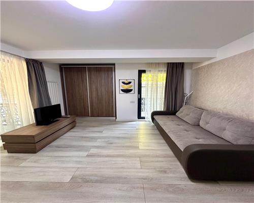 Apartament 3 camere, 3 balcoane, garaj subteran, Ploiesti, Republicii.