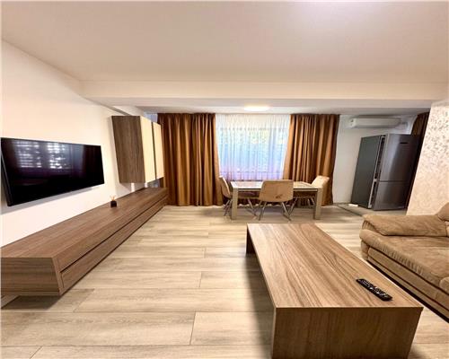 Apartament 3 camere, 3 balcoane, garaj subteran, Ploiesti, Republicii.