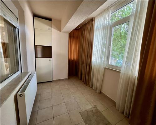 Inchiriere 3 camere, bloc nou, parcare subterana, Cantacuzino, Ploiesti