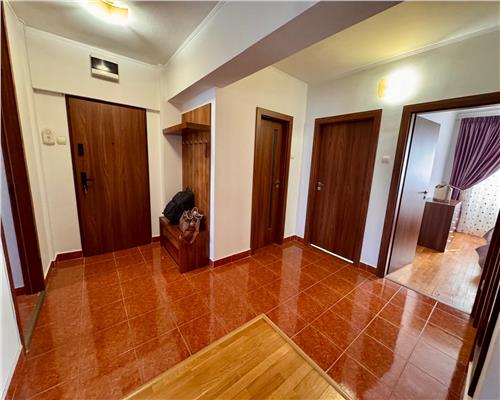 Apartament 3 camere, prima inchiriere, in Ploiesti, ultracentral