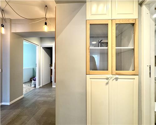 Inchiriere apartament 3 camere de lux, renovat complet, ultracentral, Ploiesti