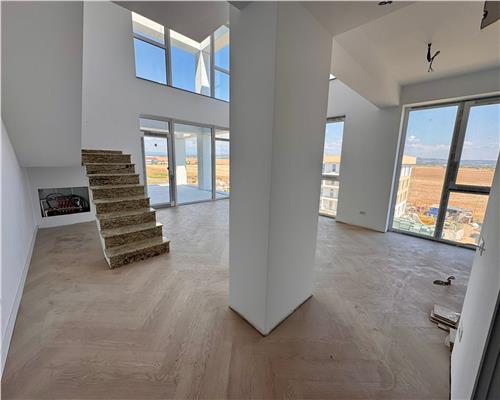 Penthouse de tip duplex, 3 camere, in Ploiesti, zona Albert