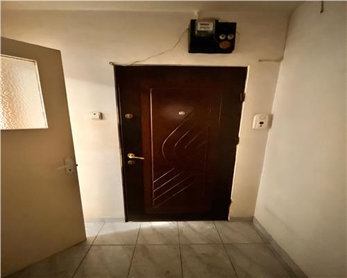 Vanzare apartament 2 camere, Zona Malu rosu, Ploiesti
