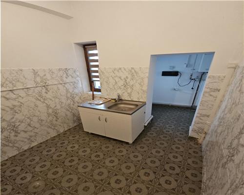 Apartament 4 camere 90mp, in Ploiesti, zona Centrala