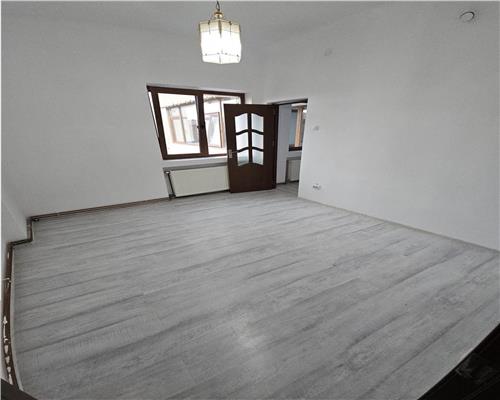 Apartament 4 camere 90mp, in Ploiesti, zona Centrala