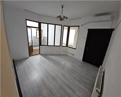 Apartament 4 camere 90mp, in Ploiesti, zona Centrala