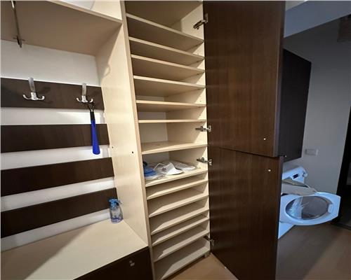 Apartament 2 camere, bloc 1984, in Ploiesti, zona centrala ,P ta Mihai Vitezul