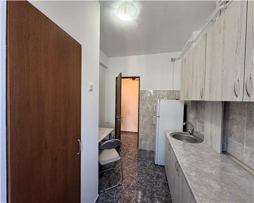 Apartament 2 camere, renovat, ultracentral, Ploiesti