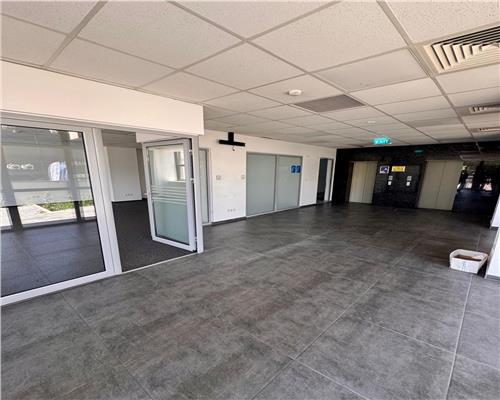 Spatiu comercial P+5, 20 locuri de parcare, Ploiesti, zona Cantacuzino