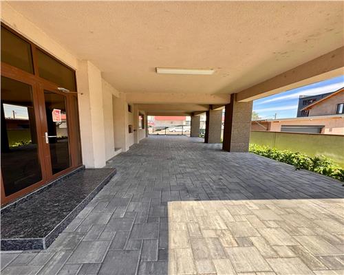 Spatiu comercial P+5, 20 locuri de parcare, Ploiesti, zona Cantacuzino