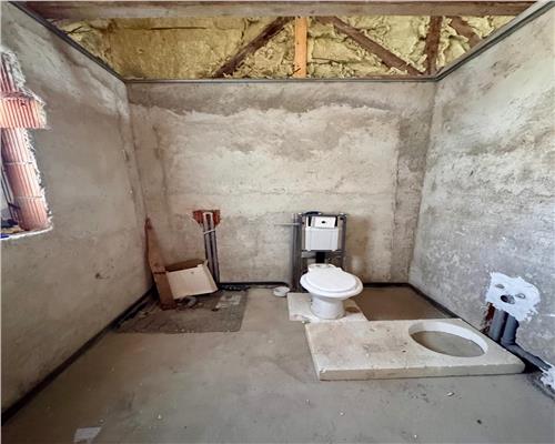 Casa 4 camere plus dependinte, in Ploiesti, zona centrala